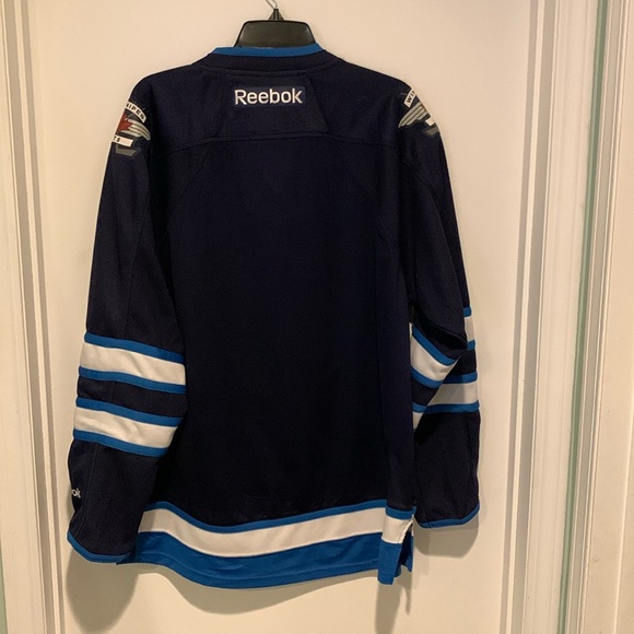 COPY - Winnipeg Jets NHL Hockey Jersey. Men’s Size M. NWOT - Picture 6 of 8